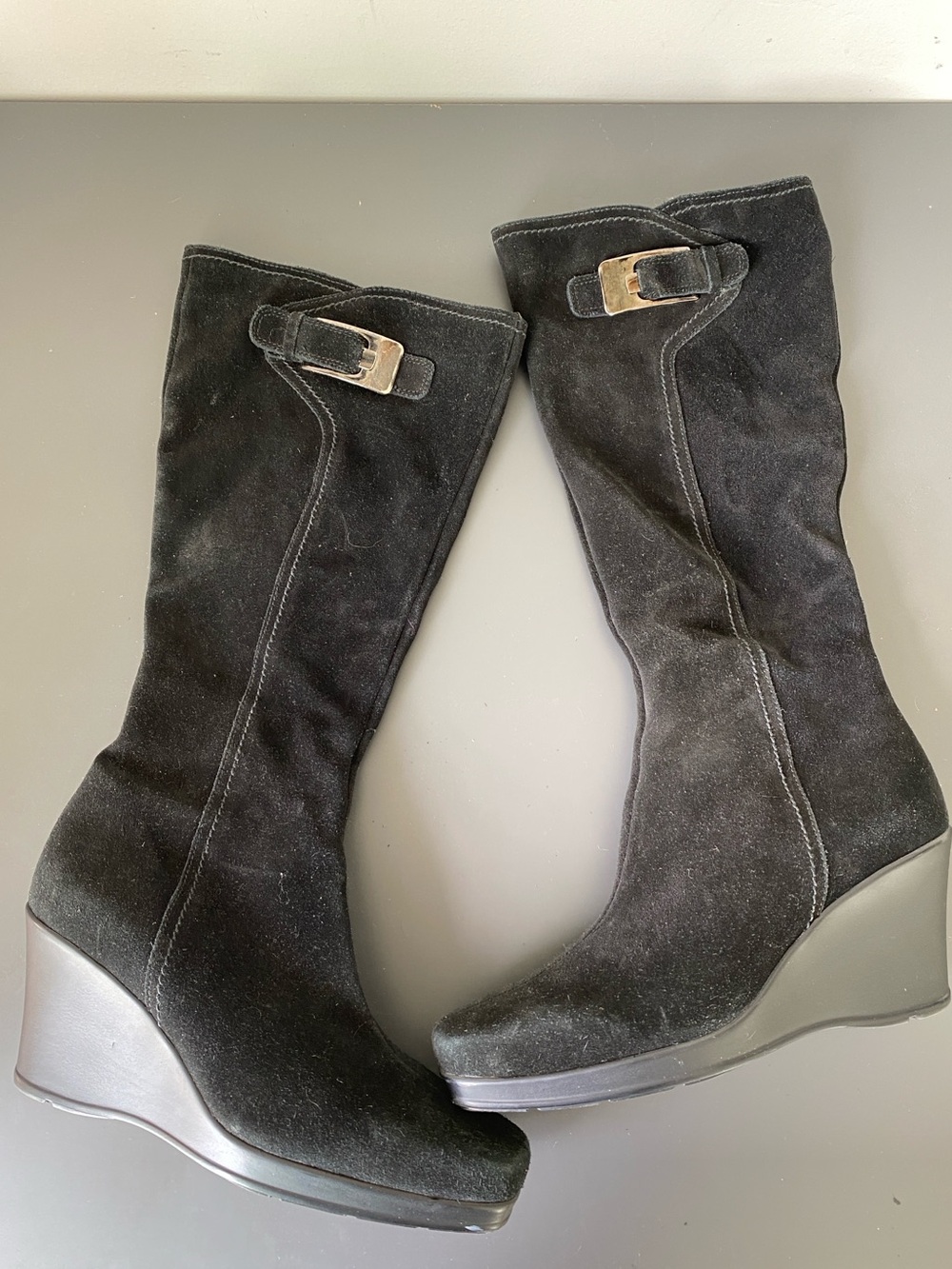 La CANADIENNE Black Suede Wedge Boots  Buckle Side Full Zip Sz 7.5 M Preppy Chic